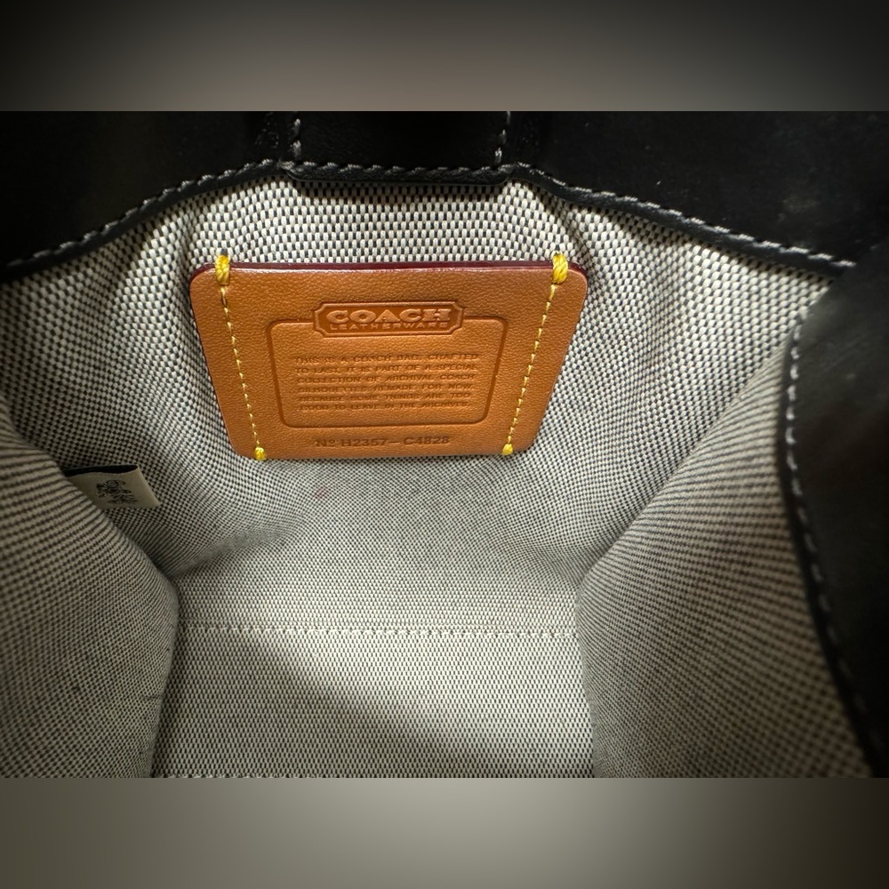 EUC Coach Cashin Mini Tote Crossbody Black Brass - Picture 14 of 14